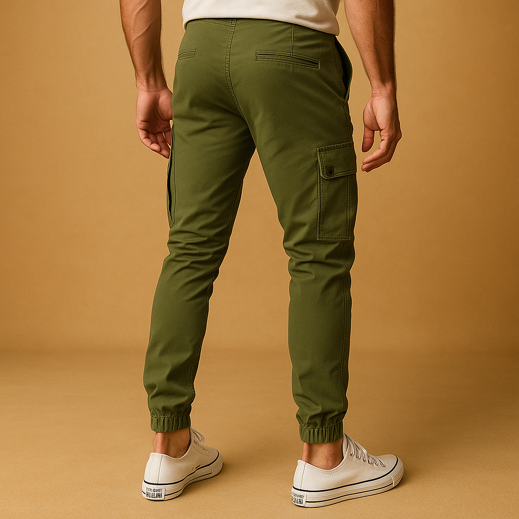 Men’s cargo pants with straight-leg fit, durable lightweight fabric, and multiple Velcro pockets, perfect for casual wear and outdoor activities.