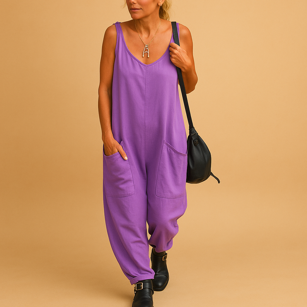 Flowy summer dress for women with a loose fit and lightweight fabric, perfect for warm days, brunches, and relaxed summer occasions.