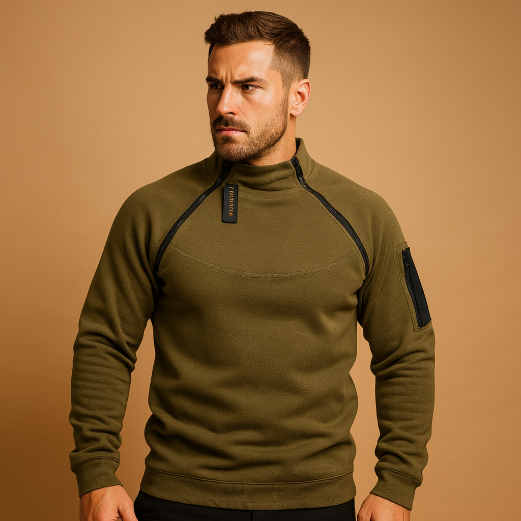 Men’s light crew neck jumper with long sleeves, made from soft and flexible fabric for everyday comfort and a minimalist, timeless look.
