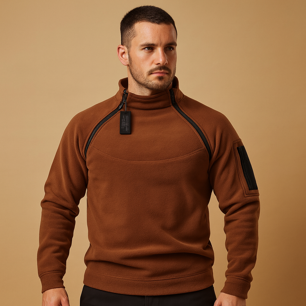 Men’s light crew neck jumper with long sleeves, made from soft and flexible fabric for everyday comfort and a minimalist, timeless look.