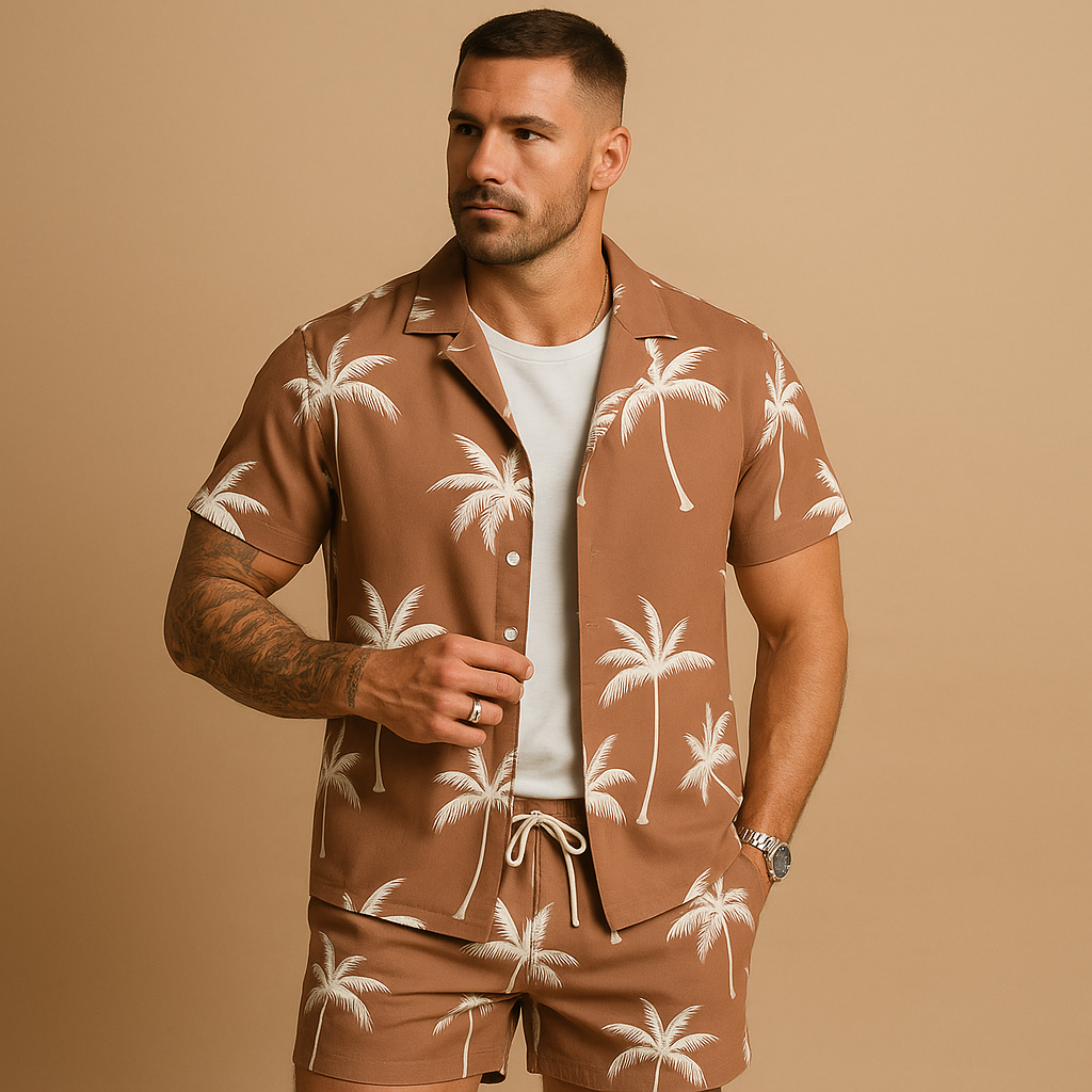 Lightweight men’s summer set with tropical palm tree and feather print, loose fit for holidays, beach days, and city strolls.