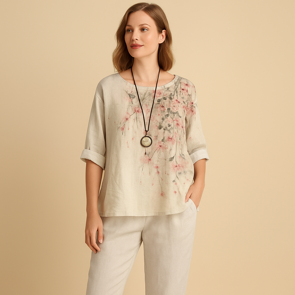 Women’s two-piece casual set with a loose fit and timeless design, perfect for spring, summer, and relaxed casual wear.