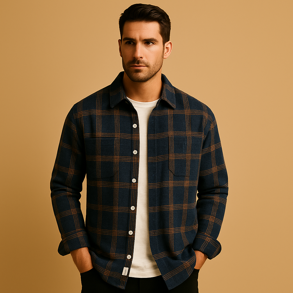 Men’s casual plaid shirt with a turned-down collar and button closure, offering a comfortable fit and classic design for everyday wear.