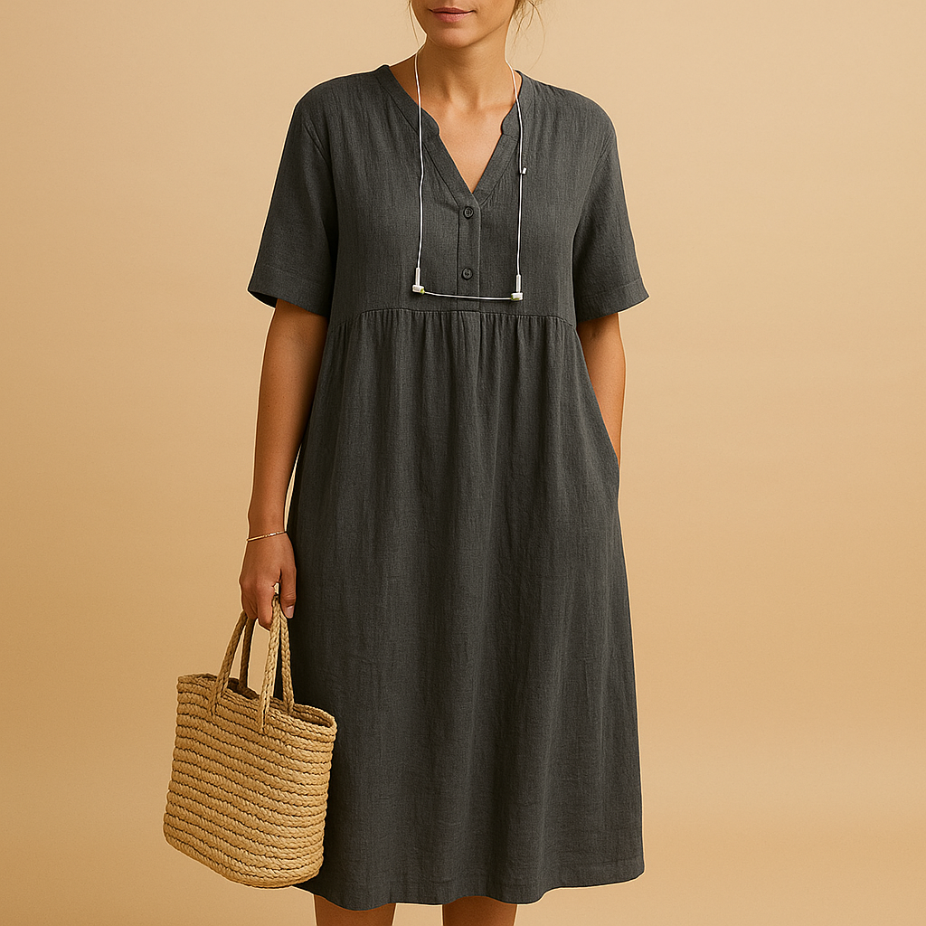 Women’s light summer dress with a loose, breathable fit in soft fabric. Perfect for casual outings, beach days, and festive summer occasions.