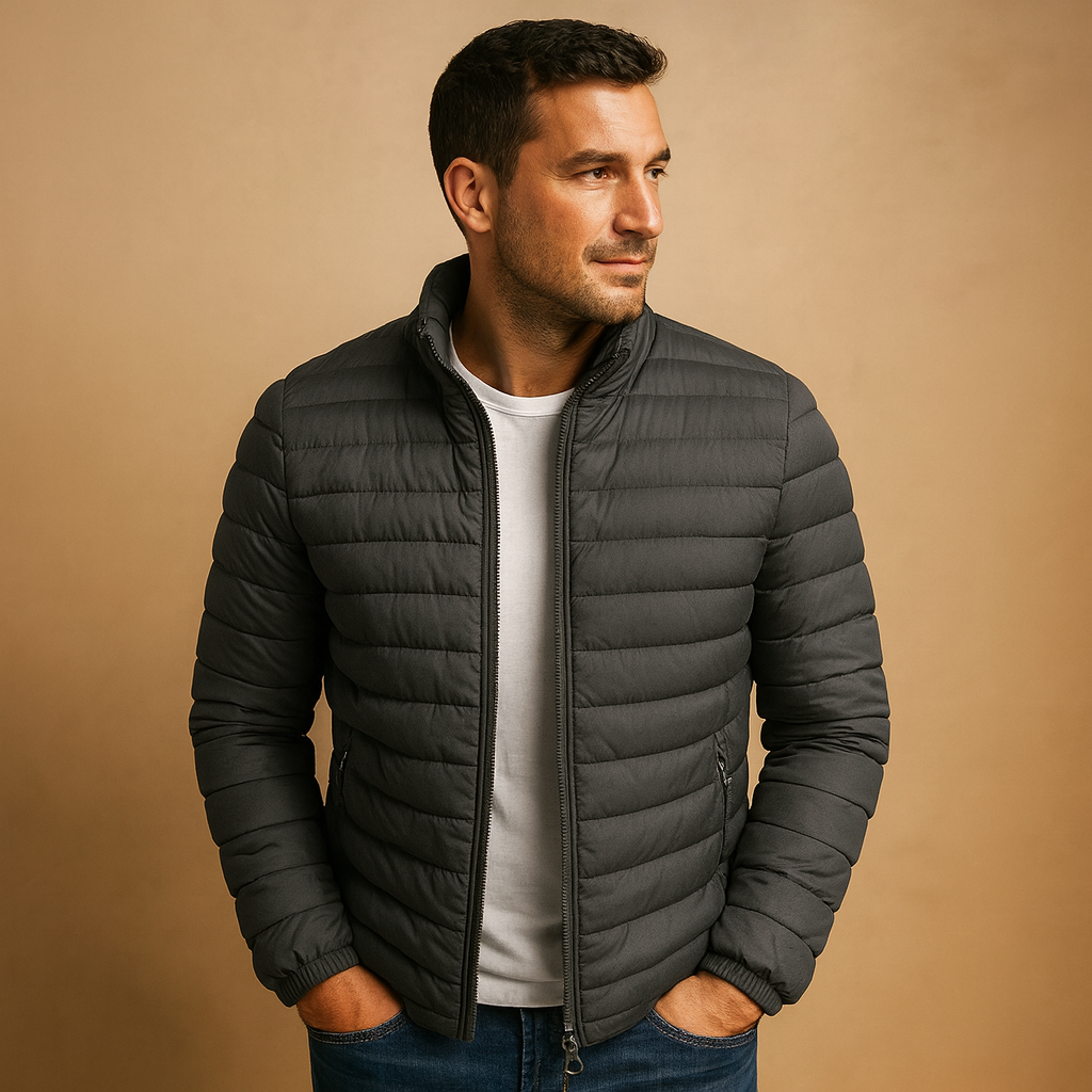 Men’s puffer jacket with hood, classic insulated design for warmth and wind protection. Perfect for cold winter days and outdoor activities.