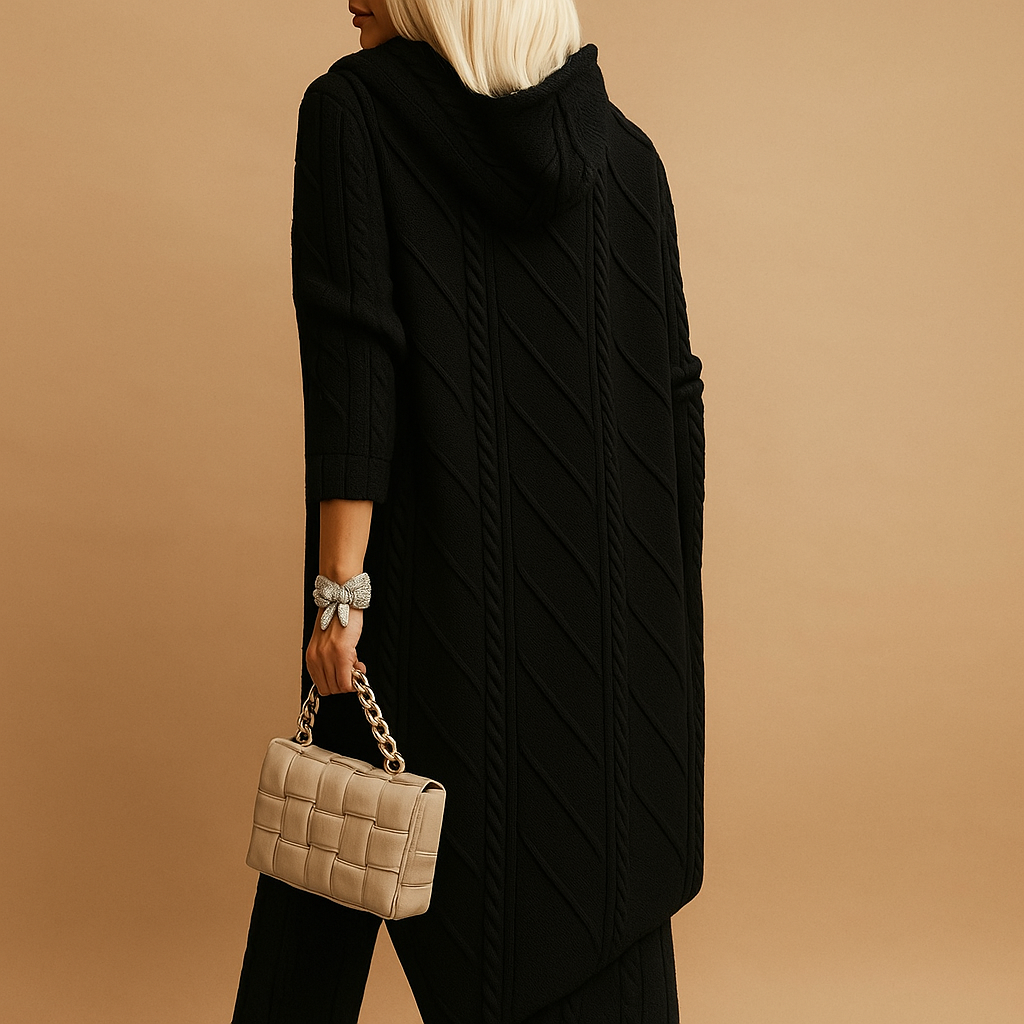 Streetwear jacket with hood for women in black and khaki, light relaxed fit with zipper closure and casual urban design.