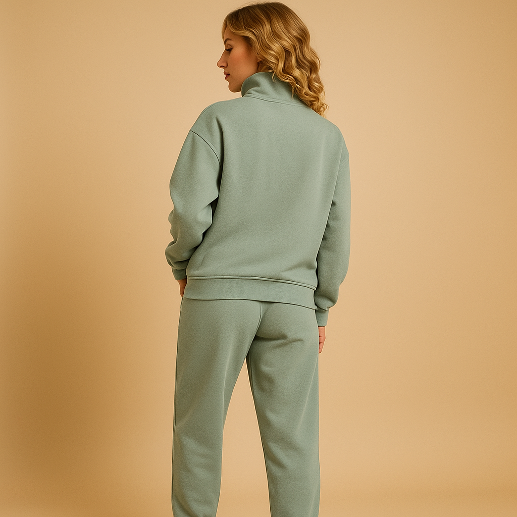Women’s two-piece jogging set with half-zip hoodie and joggers, perfect for casual days, lounging, or sporty streetwear looks.